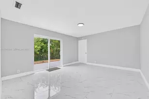 8500 SW 20th St, North Lauderdale, FL 33068 - Photo 11