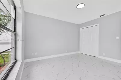 8500 SW 20th St, North Lauderdale, FL 33068 - Photo 17