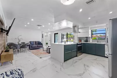 11420 NE 4th Ave, Miami, FL 33161 - Photo 9