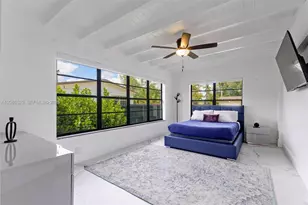 11420 NE 4th Ave, Miami, FL 33161 - Photo 15