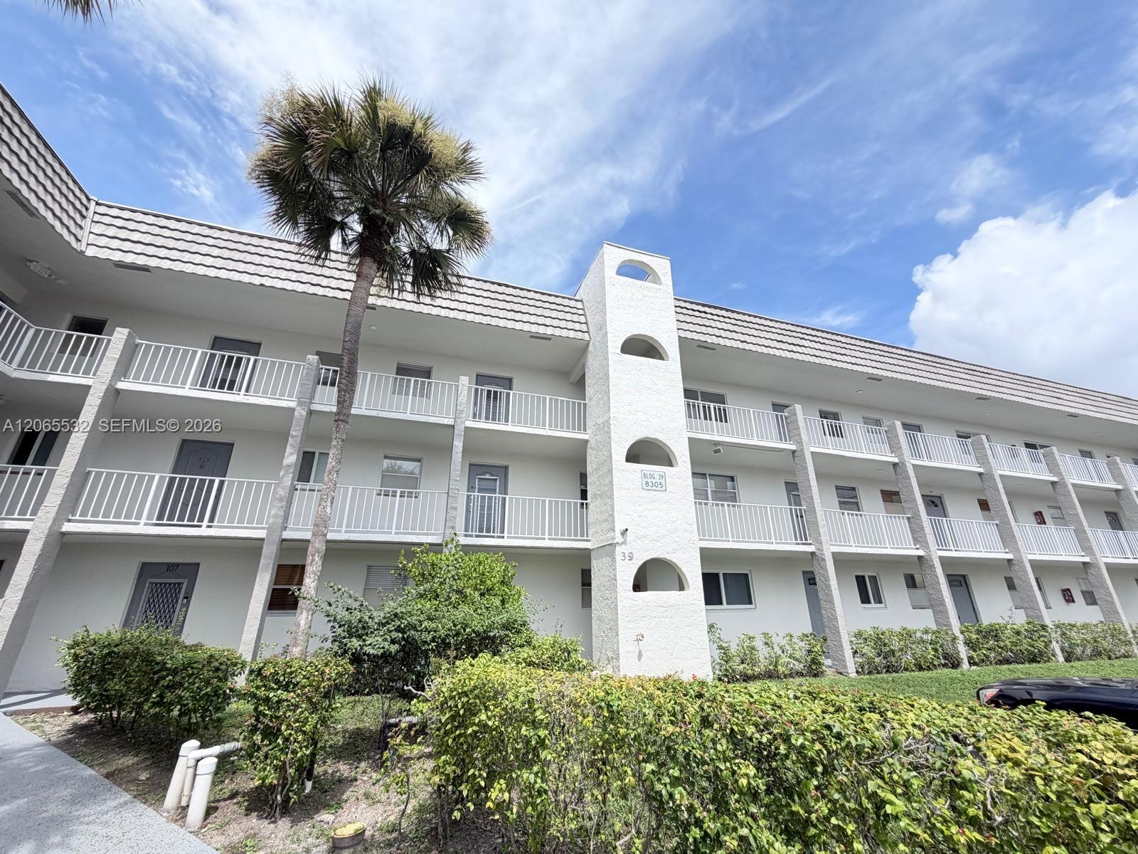 8305 Sunrise Lakes Blvd #310 - 8305 Sunrise Lakes Blvd #310, Sunrise, FL 33322 Luxury Property | Jose Angel Pina