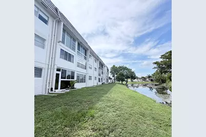 8305 Sunrise Lakes Blvd #310, Sunrise, FL 33322 - Photo 17