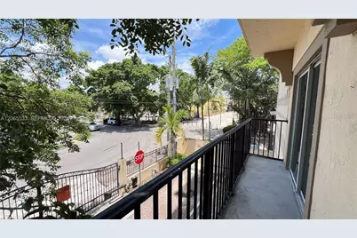 909 SW 15 Av #1, Miami, FL 33135 - Photo 13