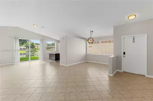 363 NW 158th Ave, Pembroke Pines, FL 33028 - Photo 5
