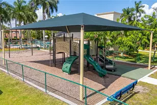 363 NW 158th Ave, Pembroke Pines, FL 33028 - Photo 35