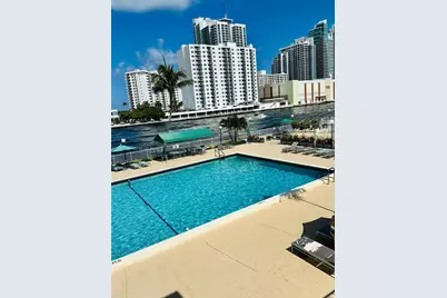 800 Parkview Dr #611, Hallandale Beach, FL 33009 - Photo 9