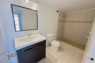 800 Parkview Dr, Hallandale Beach, FL 33009 - Photo 7