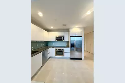 1050 Brickell Ave #206, Miami, FL 33131 - Photo 9