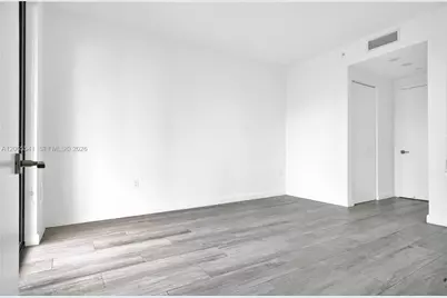55 SW 9th St #3504, Miami, FL 33130 - Photo 13
