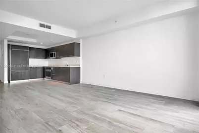 55 SW 9th St #3504, Miami, FL 33130 - Photo 9