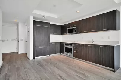 55 SW 9th St #3504, Miami, FL 33130 - Photo 7