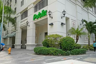 55 SW 9th St, Miami, FL 33130 - Photo 23