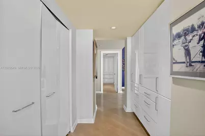 20281 E Country Club Dr #1801, Aventura, FL 33180 - Photo 31