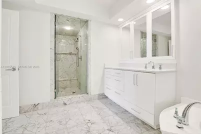 20281 E Country Club Dr #1801, Aventura, FL 33180 - Photo 9