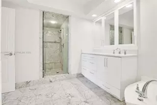 20281 E Country Club Dr, Aventura, FL 33180 - Photo 9