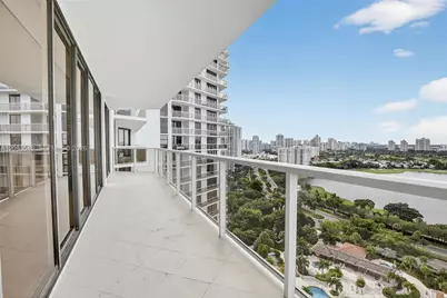 20281 E Country Club Dr #1801, Aventura, FL 33180 - Photo 13