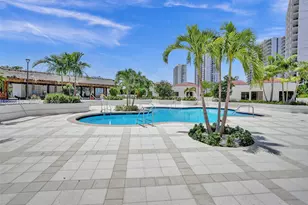 20281 E Country Club Dr, Aventura, FL 33180 - Photo 43