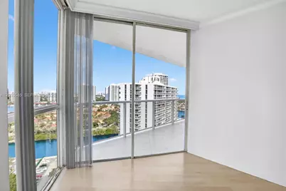 20281 E Country Club Dr #1801, Aventura, FL 33180 - Photo 5
