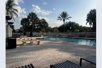 1210 Sorrento Dr, Weston, FL 33326 - Photo 7