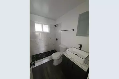 1864 NW 28th St, Miami, FL 33142 - Photo 17