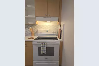 651 SW 3rd St #3, Miami, FL 33130 - Photo 3