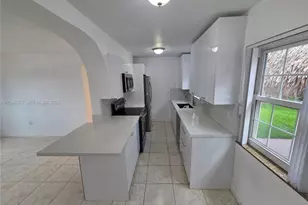 10500 SW 30th St, Miami, FL 33165 - Photo 17