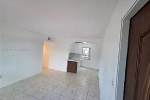 10500 SW 30th St, Miami, FL 33165 - Photo 9