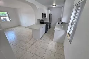 10500 SW 30th St, Miami, FL 33165 - Photo 13