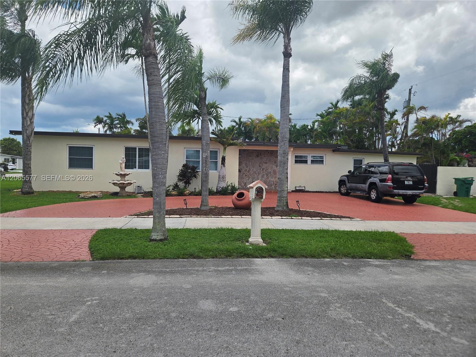 10500 SW 30th St - 10500 SW 30th St, Miami, FL 33165 Luxury Property | Jose Angel Pina