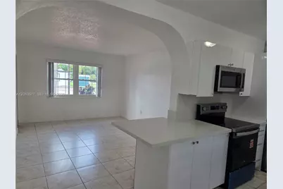 10500 SW 30th St, Miami, FL 33165 - Photo 3