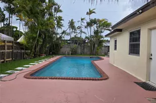 10500 SW 30th St, Miami, FL 33165 - Photo 35