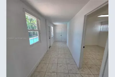 10500 SW 30th St, Miami, FL 33165 - Photo 29