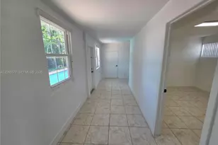 10500 SW 30th St, Miami, FL 33165 - Photo 29