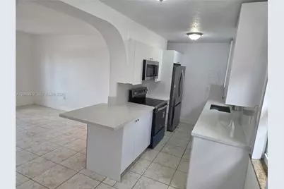 10500 SW 30th St, Miami, FL 33165 - Photo 7