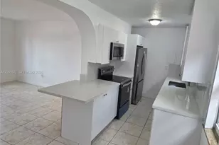 10500 SW 30th St, Miami, FL 33165 - Photo 7