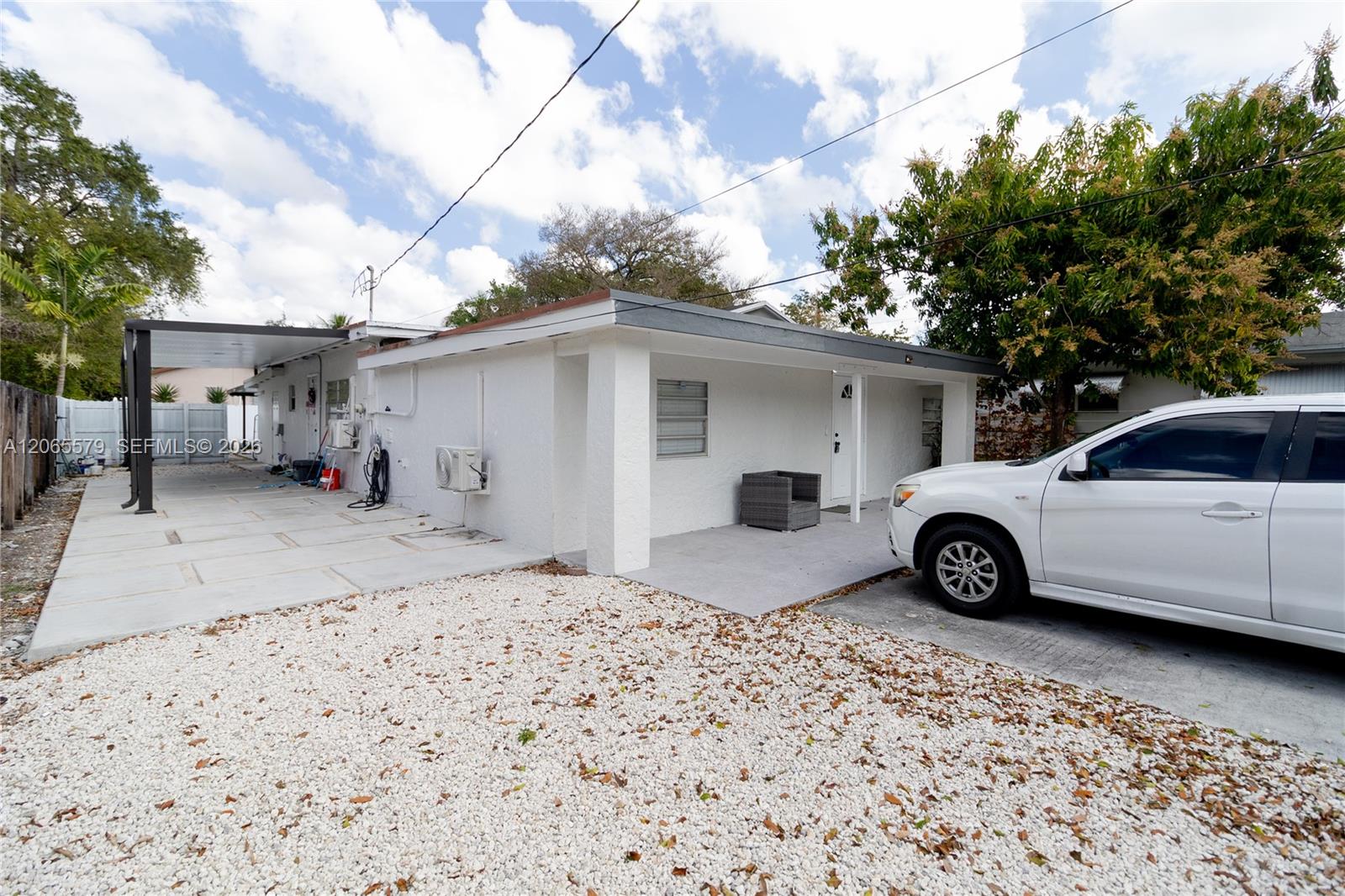 5803 Buchanan St - 5803 Buchanan St, Hollywood, FL 33021 Luxury Property | Jose Angel Pina