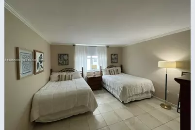 5001 Collins Ave #9E, Miami Beach, FL 33140 - Photo 7