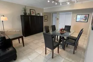 5001 Collins Ave, Miami Beach, FL 33140 - Photo 11