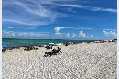 5001 Collins Ave #9E, Miami Beach, FL 33140 - Photo 23