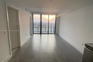 121 NE 34th St, Miami, FL 33137 - Photo 3