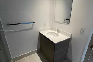 121 NE 34th St, Miami, FL 33137 - Photo 7