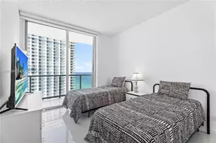 16485 Collins Ave, Sunny Isles Beach, FL 33160 - Photo 13