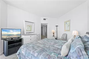 16485 Collins Ave, Sunny Isles Beach, FL 33160 - Photo 11