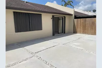 1447 Towhee St, Homestead, FL 33035 - Photo 11