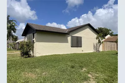 1447 Towhee St, Homestead, FL 33035 - Photo 3