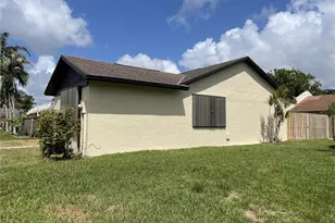 1447 Towhee St, Homestead, FL 33035 - Photo 3