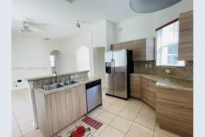 18162 NW 91st Ct #18162, Hialeah, FL 33018 - Photo 11