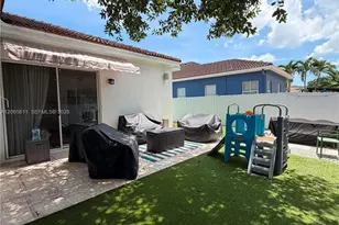 18162 NW 91st Ct, Hialeah, FL 33018 - Photo 25