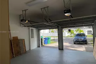 18162 NW 91st Ct, Hialeah, FL 33018 - Photo 21