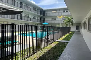 16215 NE 18th Ct, North Miami Beach, FL 33162 - Photo 3